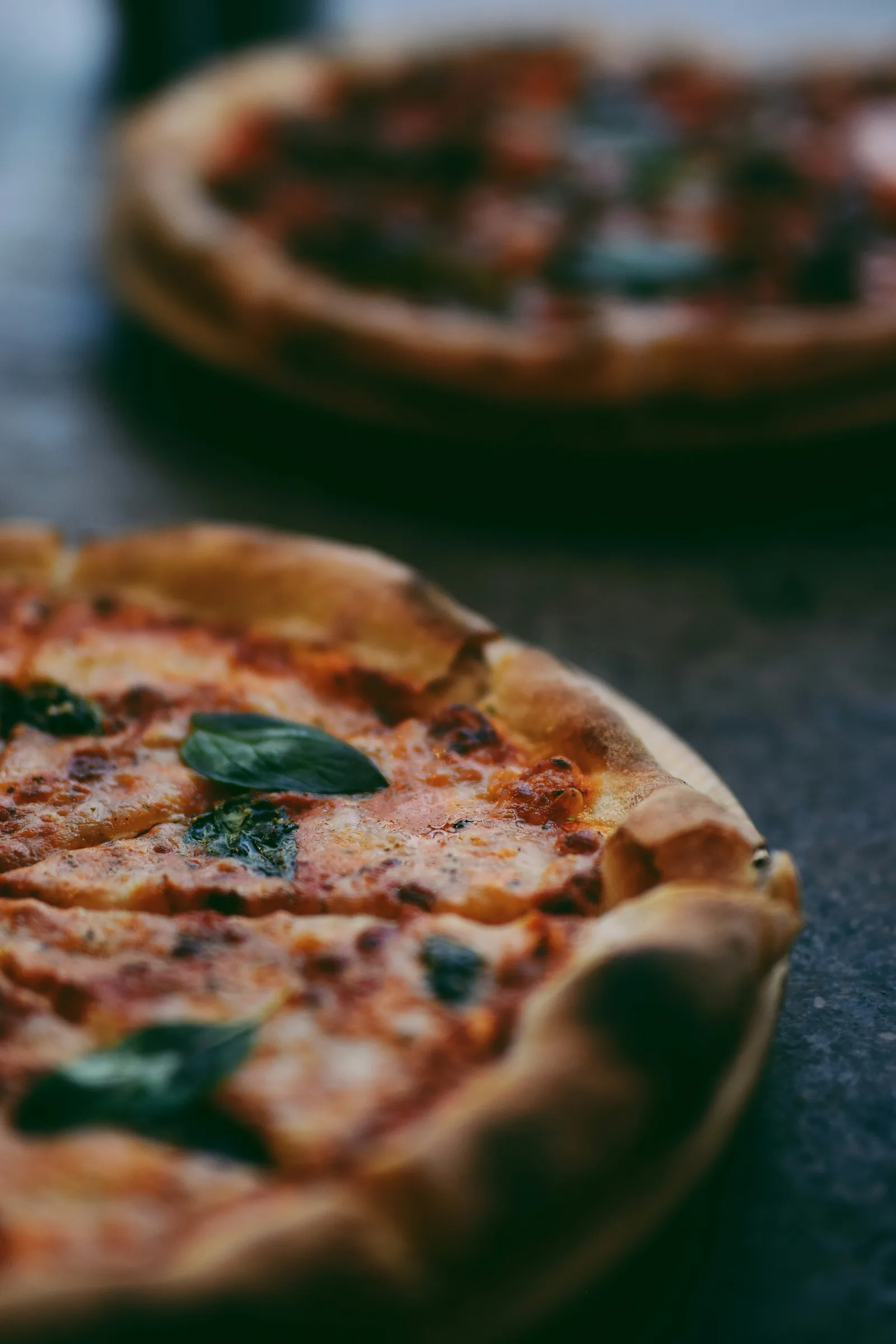 Smoke & Sizzle Pizza serves handcrafted, wood-fired pizzas made with fresh ingredients and premium toppings. Every slice is baked to perfection, delivering a smoky flavor and unforgettable taste.